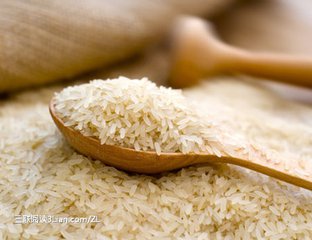 都叫苏打水 价格差9倍 业内：大多数是人工合成饮料